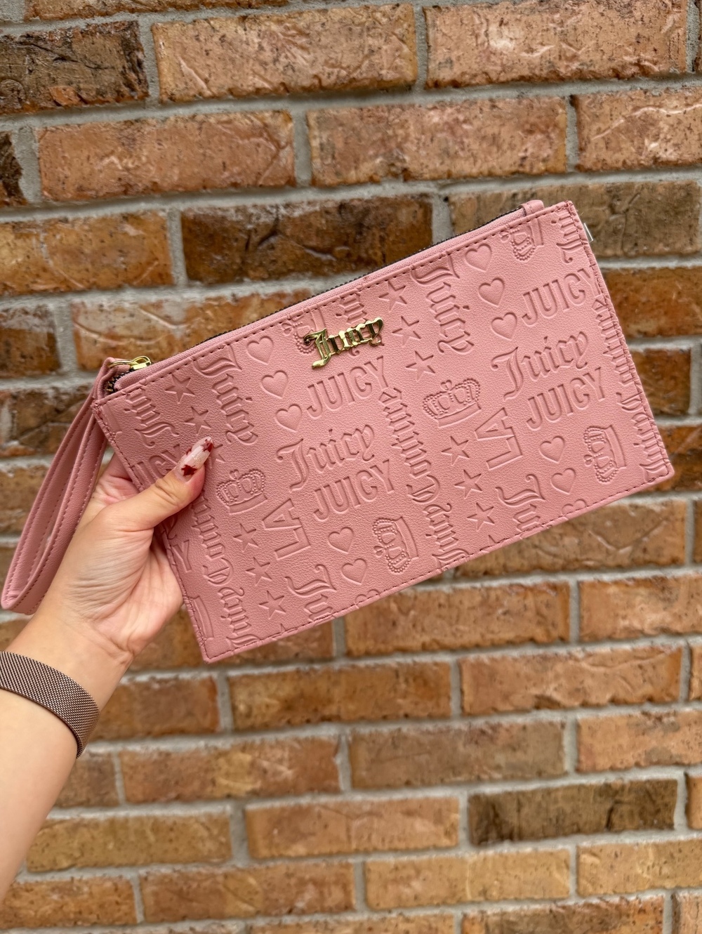 Juicy Couture Pink Embossed Logo Wristlet Clutch Wallet Gold Y2K